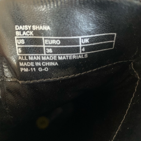 Michael Kors Daisy Shana Boot - Picture 5 of 5